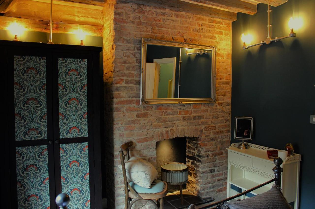 Boutique Fisherman'S Grade II Listed Cottage Scarborough Exterior photo